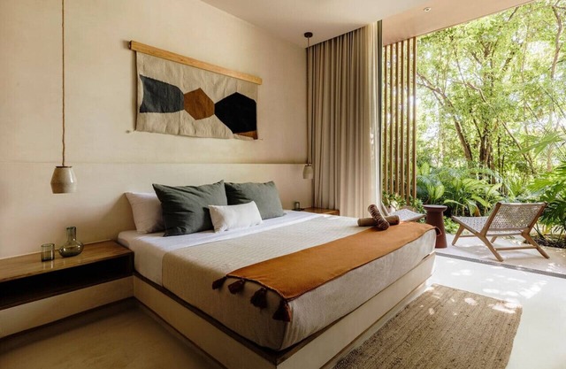 Aflora Quartz Loft Beach Club Access