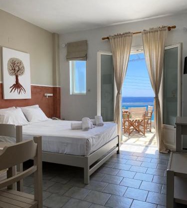 Agnadi Syros Beachfront Studios & Rooms