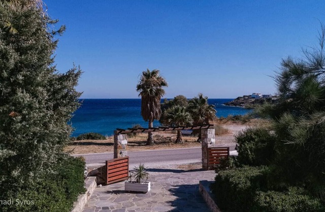 Agnadi Syros Beachfront Studios & Rooms