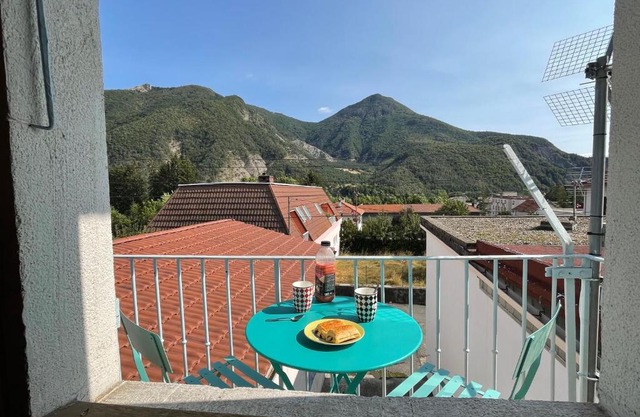 Agréable appartement typiquement Haut-Alpin