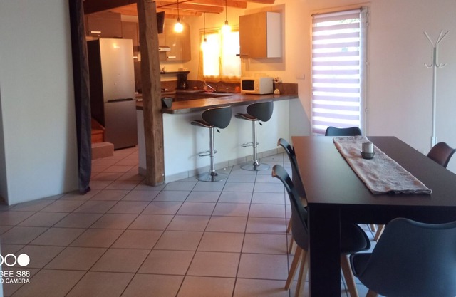 Agréable Maison Dans Village Calme