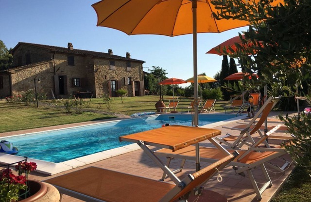 Agriturismo Gello fienile by ToscanaTour