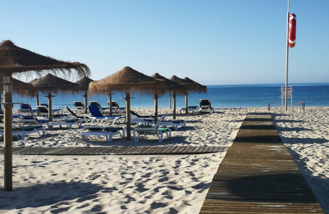 AH Numar Residence - Manta Rota