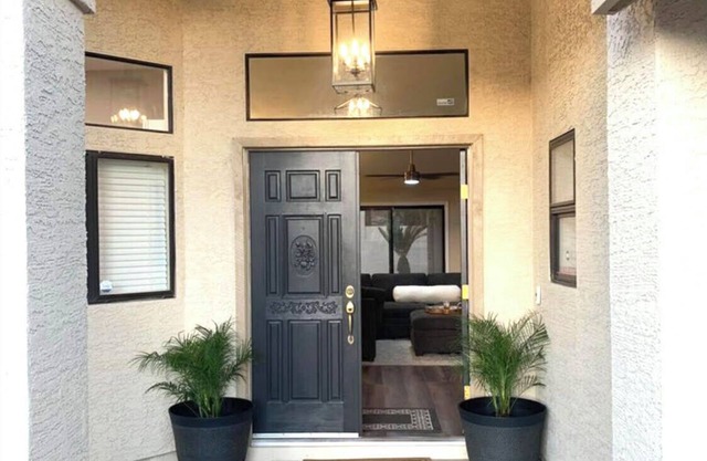 Ahwatukee Foothills Retreat in quiet neighborhood! Close to everything!
