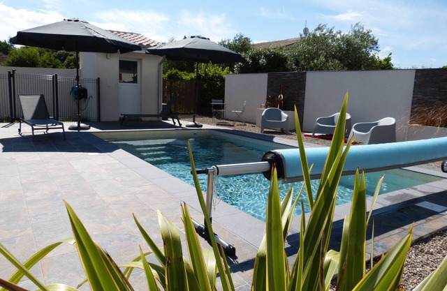 Air-conditioned villa with private pool near the Ardèche gorges