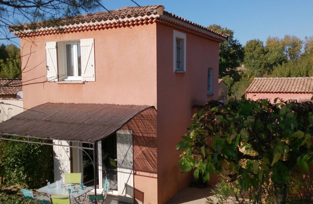 Air-conditioned detached house swimming pool at the Golf de la Valdaine in Drôme Provençal