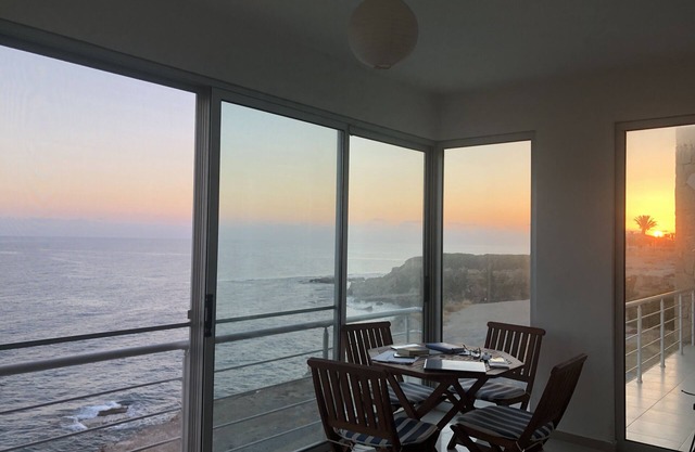 Air-conditioned Apartment As Close To The Sea As You Can Get