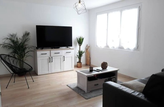 Air-conditioned house 3 min from Carcassonne, swimming pool