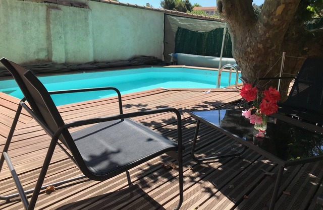 Air-conditioned room in a villa less than 10 km from Marseille's Vieux Port