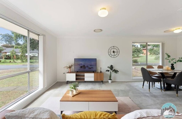 Aircabin - Marayong - Convenient - 3 Beds House