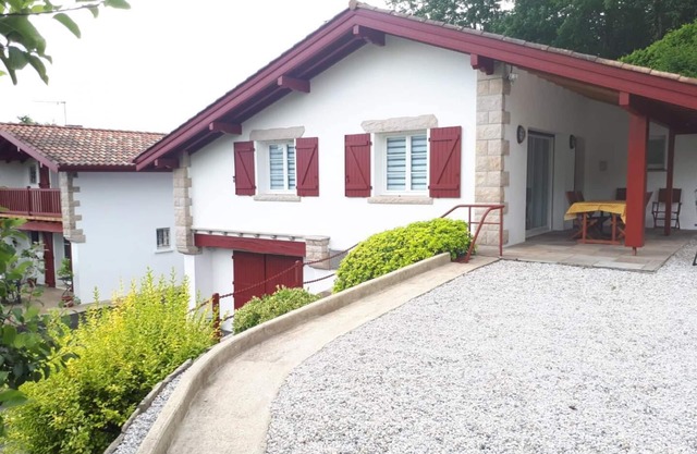 Aire-leku - Saint-pee-sur-nivelle