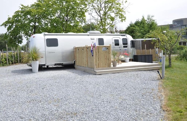 Airstream Retro USA caravan