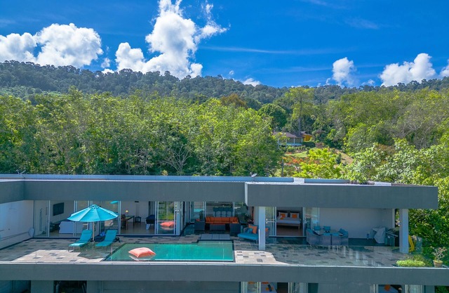 Aislinn Villa - Luxury Private Pool Villa @Seaview