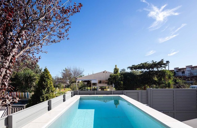 Akonizia Luxury House - With Private Swimming Pool