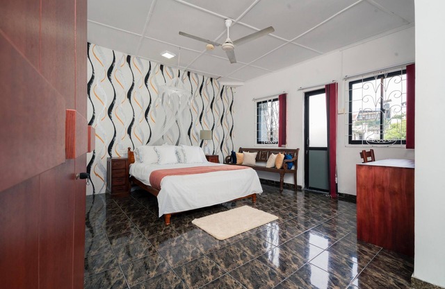 ALAKESHWARA HOME STAY nFULLY FURNISH 3 BED ROOM 2 bath APARTMENT IN KOTTE
