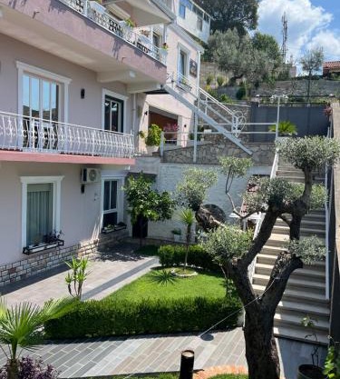 Alesio Guest House