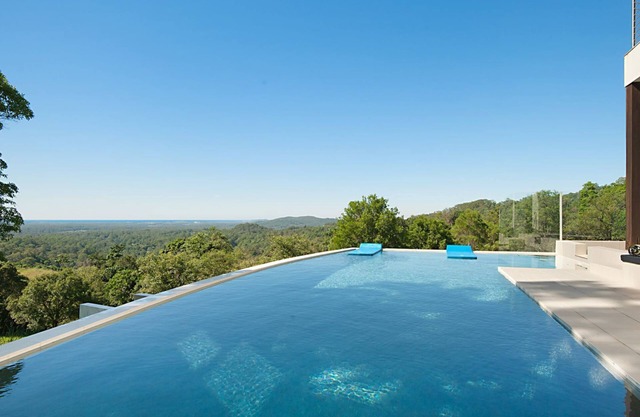 Alexandria Retreat - Luxury B&B Romantic Getaway 2