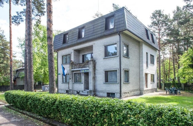 Alexi Villa