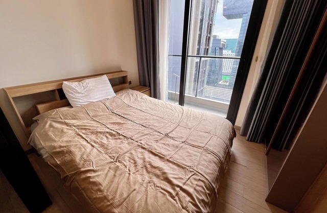 All-Inclusive High Floor Studio w/Balcony, Pool & Gym, MRT 200m Away