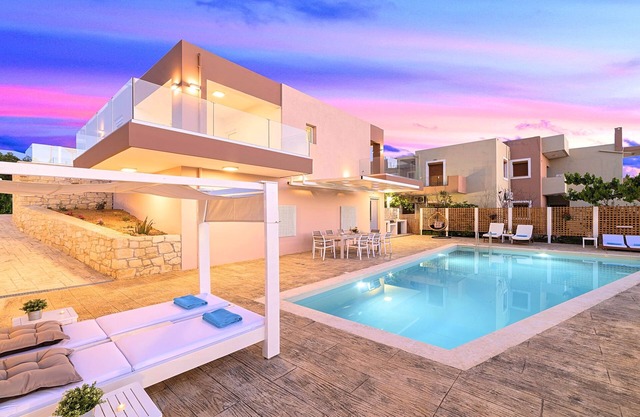 Allas Villa Heated Pool