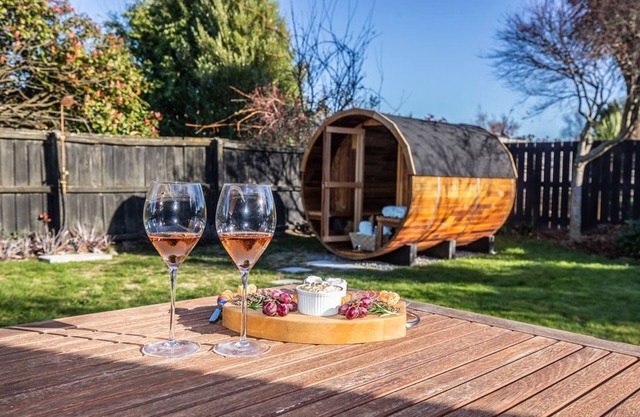 Allen Street - Studio & Optional Private Sauna
