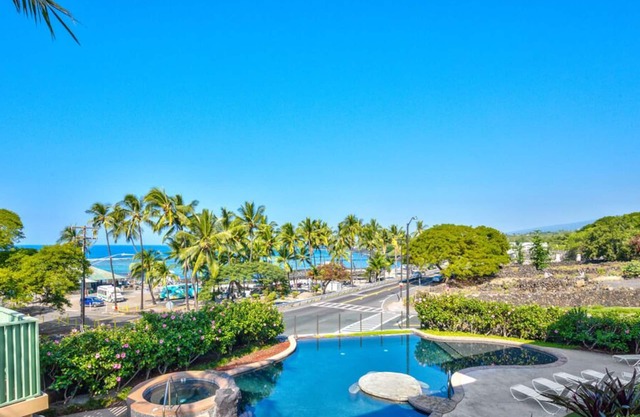 Aloha Condos, Beach Villas at Kahaluu, Villa 1-201, Beach View, AC