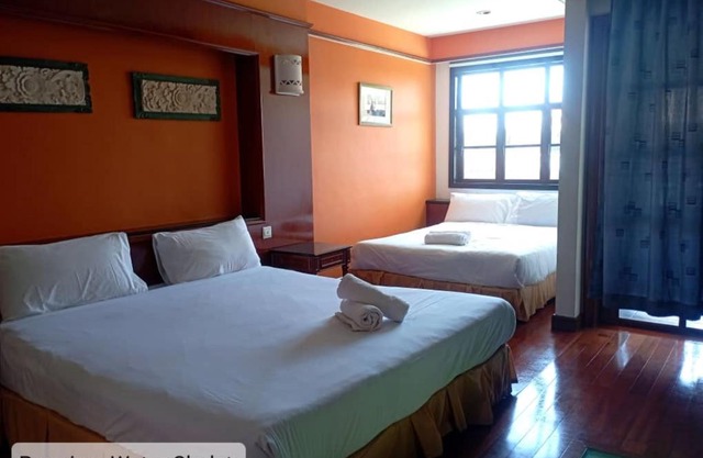 Alpine LXPD Premium Water Chalet