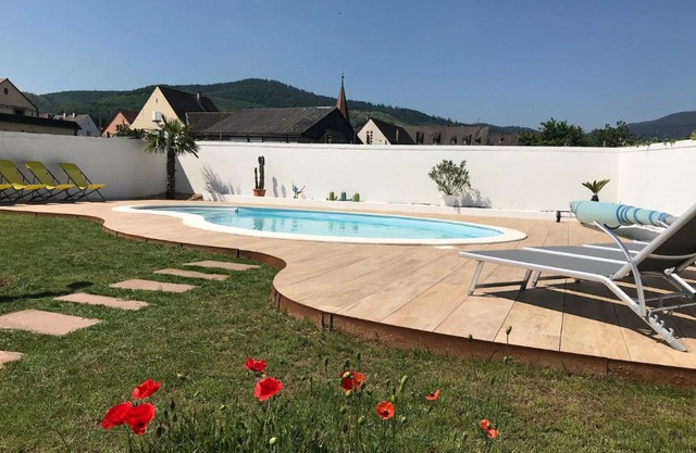 Alsacebnb - Gîte 12 personnes dans le vignoble - Piscine privée & Spa