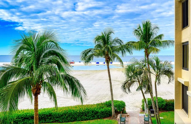 Always Summertime - ON A WHITE SANDY BEACH!