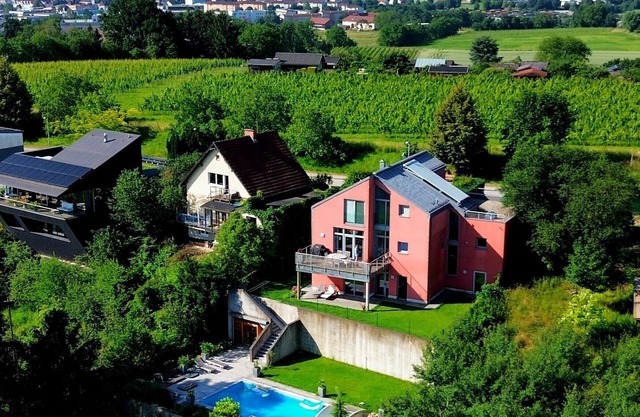 Am Weinberg, 5min Linz Zentrum, 4 Schlafzimmer, Arbeitszimmer, Pool, Sauna
