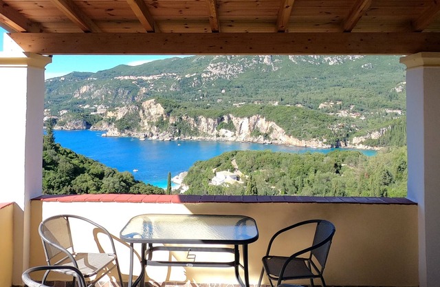 Amalia's Sea view House