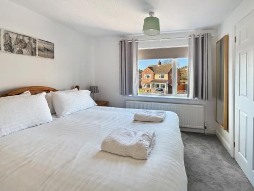 Amaya Nine Sleeps 7 Large 4 bed house - Bottesford