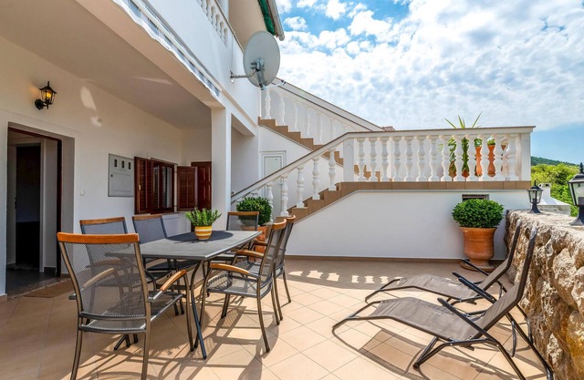 Amazing apartment in Jasenice with WiFi