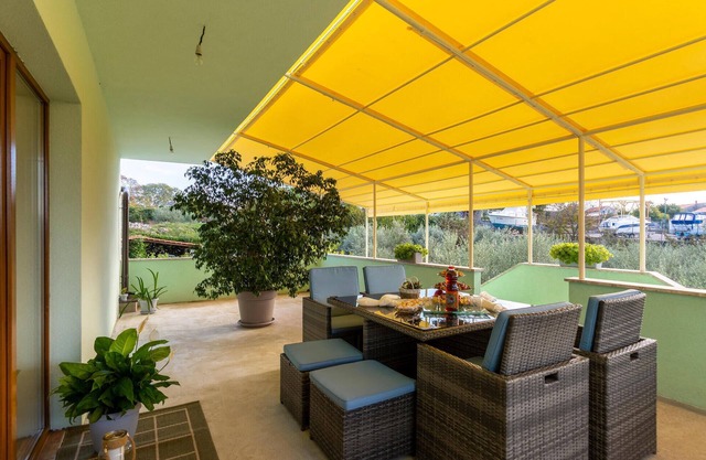 Amazing apartment in Nenadici
