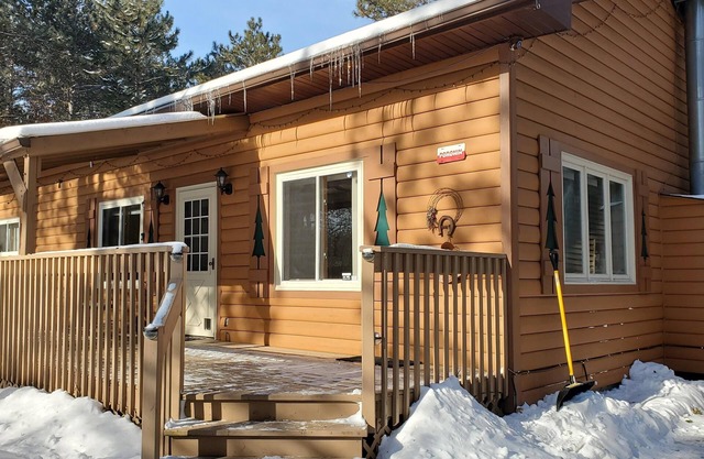 Amazing cottage in a forest with great amenities