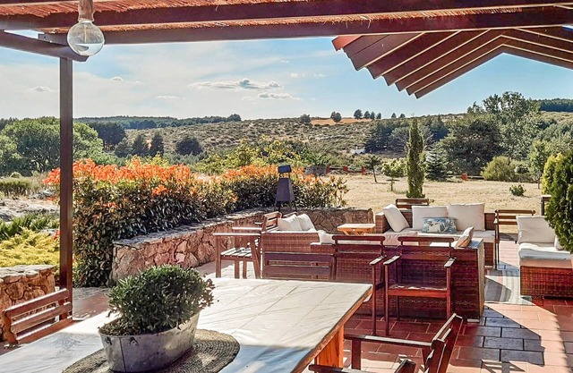 Amazing home in Navarredonda de Gredos