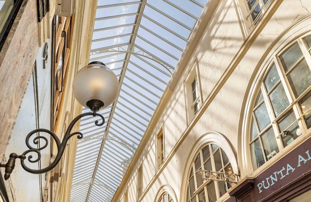 AMAZING HISTORICAL PARISIEN LOFT NEXT TO LOUVRE AREA ! 6