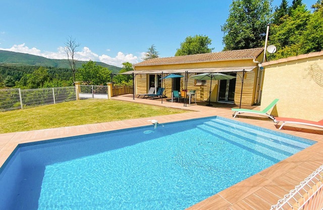 Amazing home in Molières-sur-Cèze