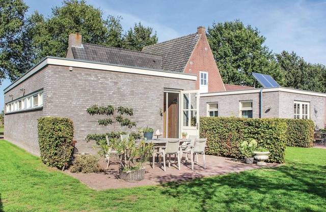 Amazing home in Dongen with kitchen