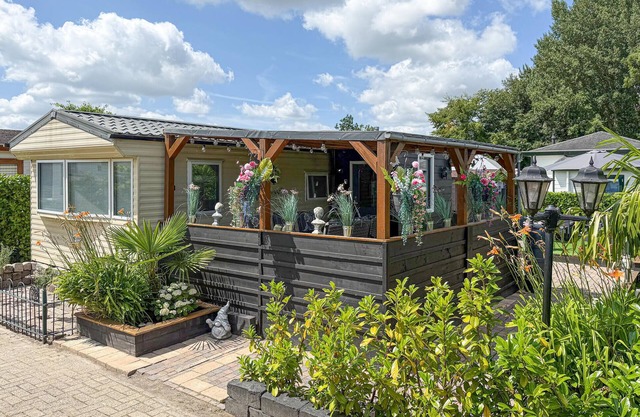 Amazing home in Elburg with WiFi