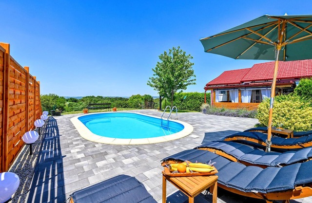 Amazing home in Falinic Breg