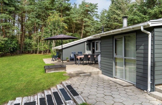 Amazing home in Farsø with WiFi