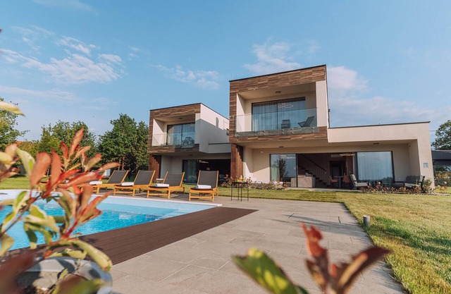 Amazing home in Oroslavje with sauna