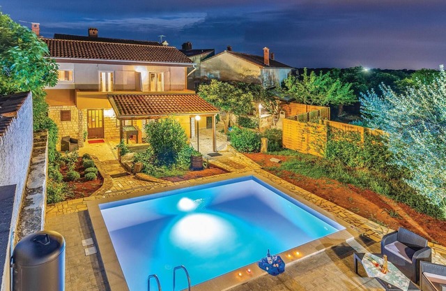 Amazing home in Pavicini with WiFi
