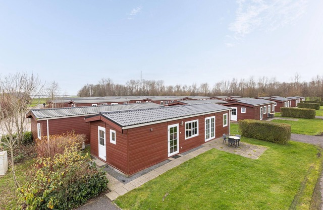Amazing home in Wagenborgen with WiFi