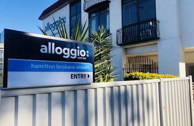 Amazing location Motel room with bathroom, includes wifi, carpark & utilities