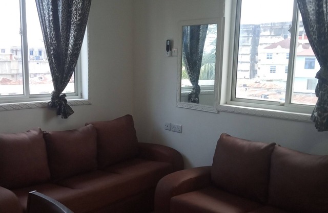 Amazing modern new apartment AC, TV, tarrace, 10 min from city center