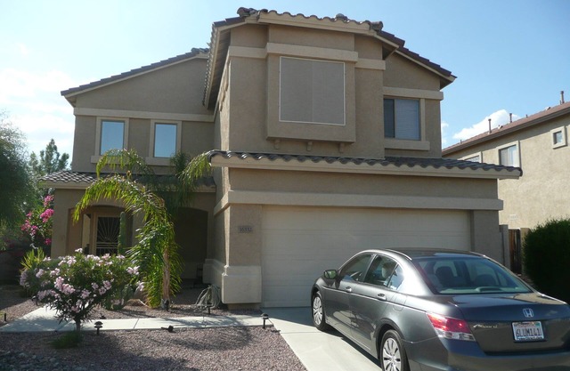 Amazing Mountain Views, Heated Pool, Balcony, Backs Onto Park & Spring Baseball.