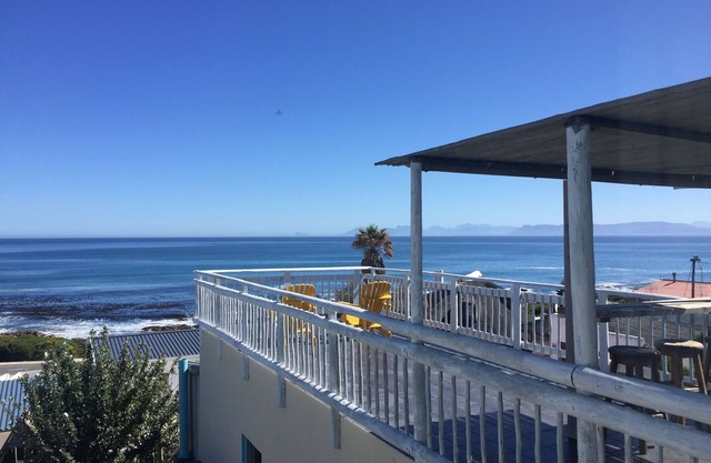 AMAZING OCEAN VIEWS + Beach Bungalow