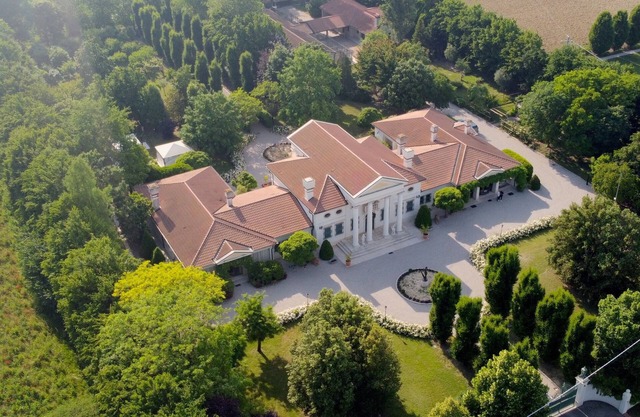 Amazing Palladian Villa [Venice - Padua].